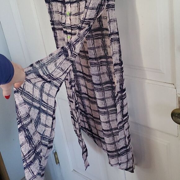 Anthropologie Esley Sheer Button Down Top - Picture 4 of 8